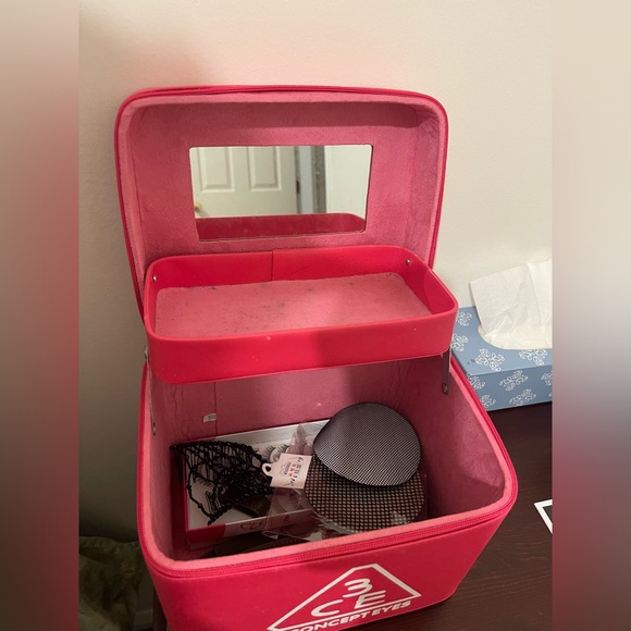 3CE Red Makeup Case - Picture 2 of 5